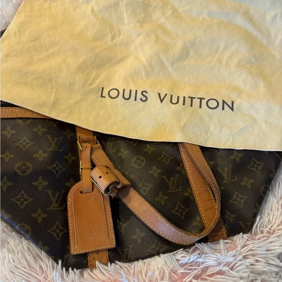 Louis Vuitton Brown Monogram Travel Bag - Poshmark Authentication Included - Picture 4 of 16